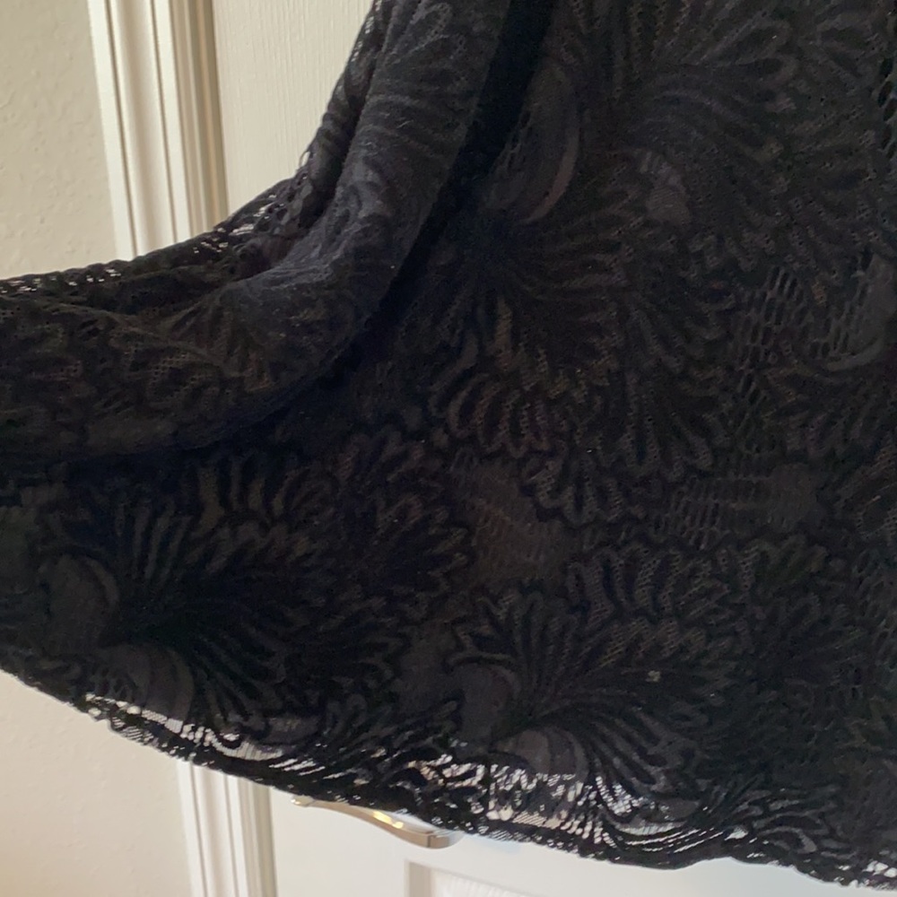 Velvet Textured Tank Top - Picture 2 of 3